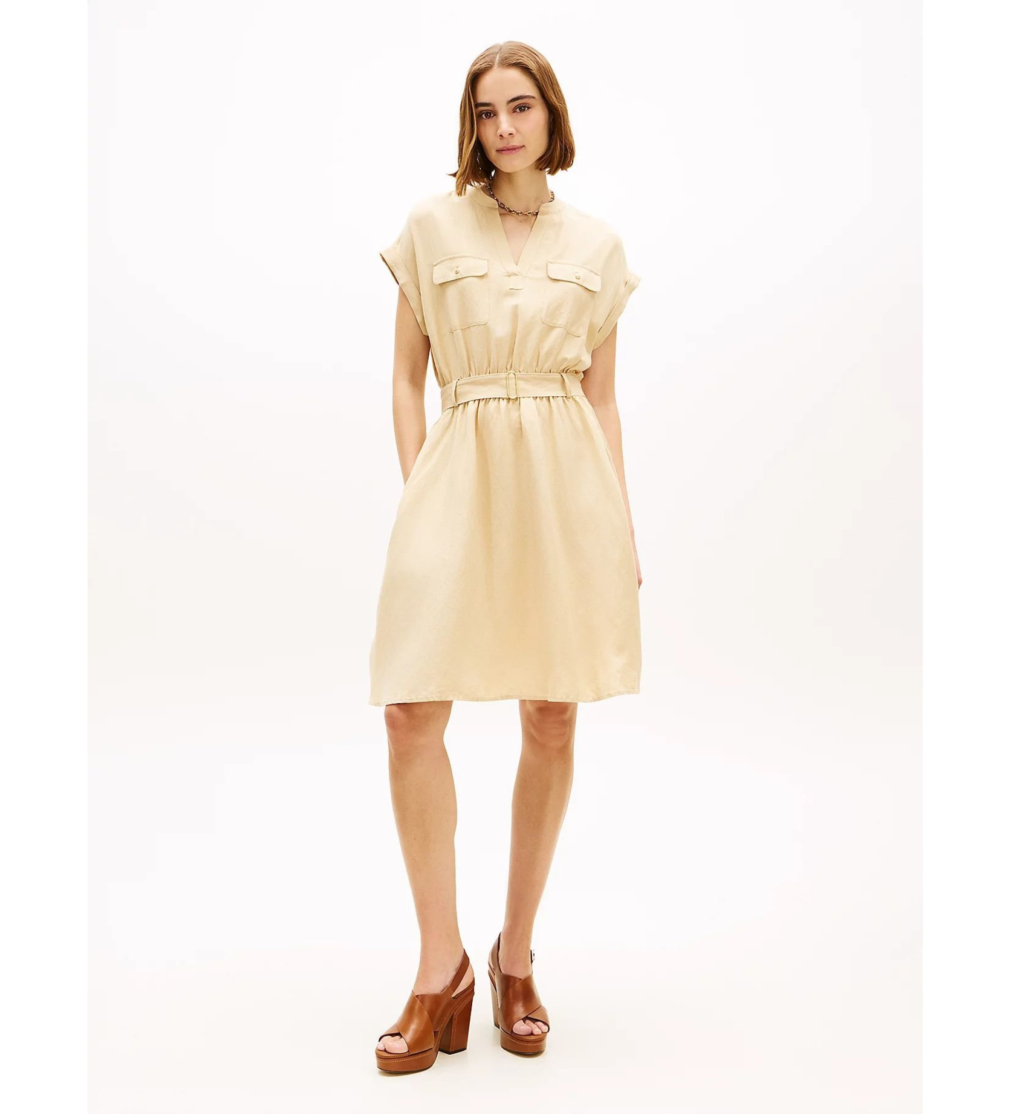 Tommy Hilfiger für Damen. WW0WW49659 Kurzes Hemdkleid mit beigem Gürtel (M), Lässig, Leinen