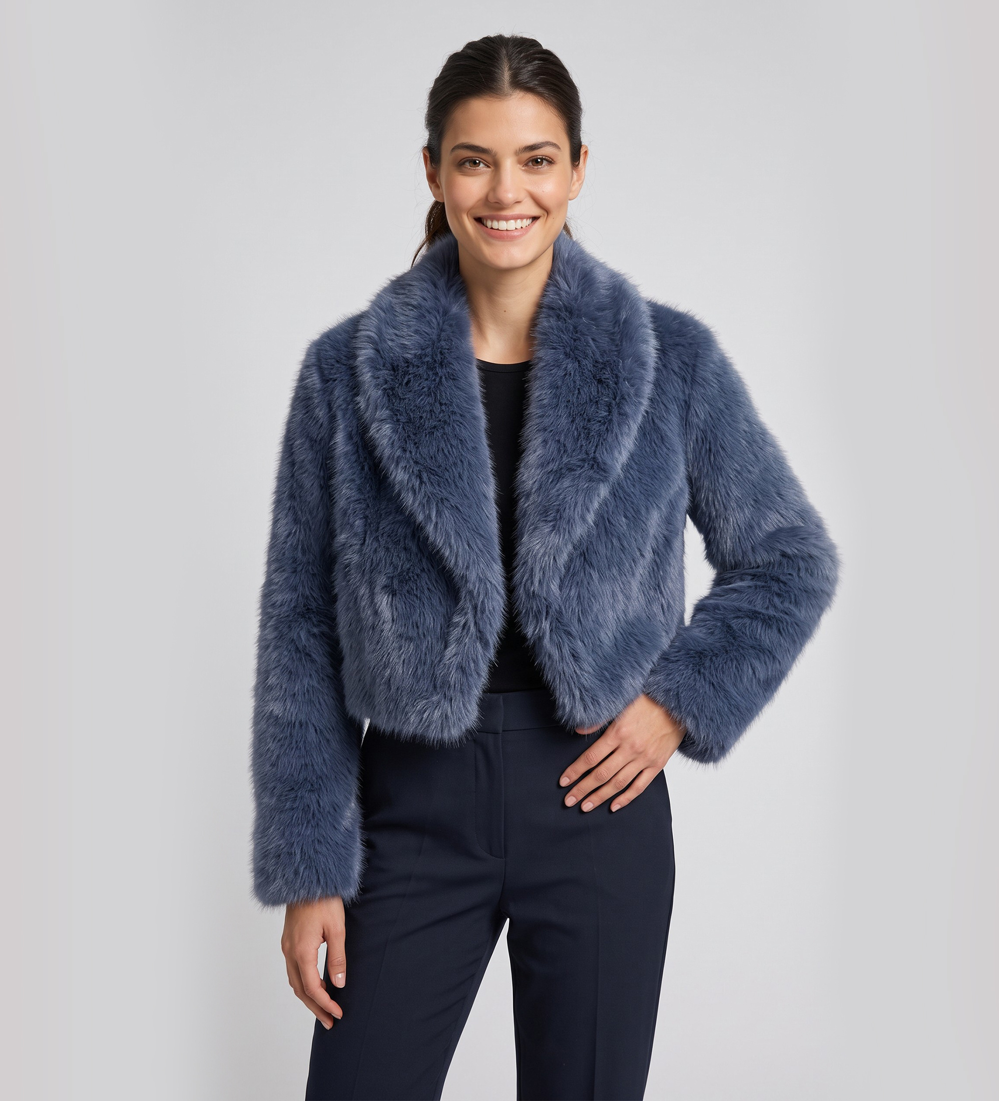 Twinset für Damen. 262TT2030 Kurze Jacke aus blauem Fell (38), Lässig, Polyester