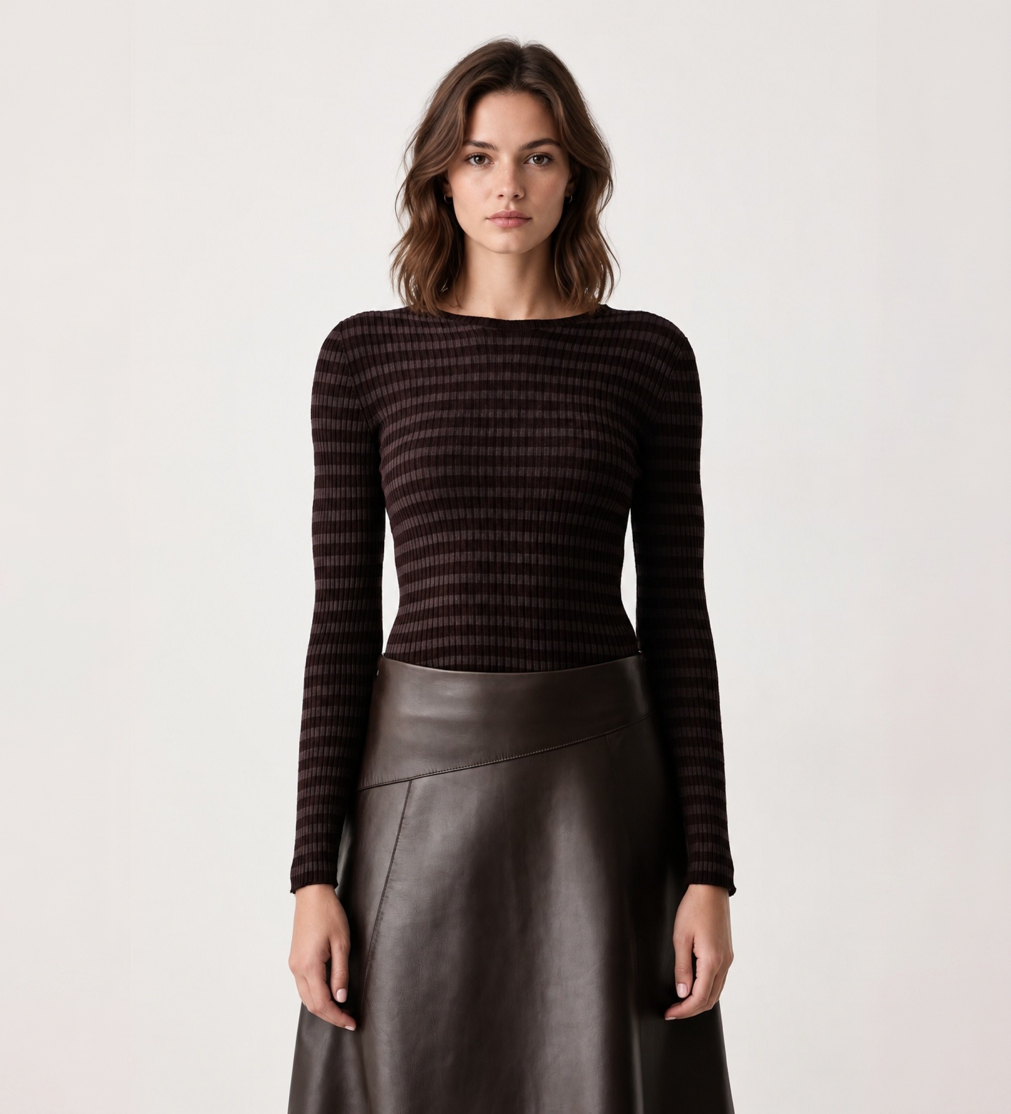 Twinsetvoor vrouwen. 262TT3320 Gestreepte trui in chocoladekleur (XS), Bruin, Casual, Viscose, Lange mouwen