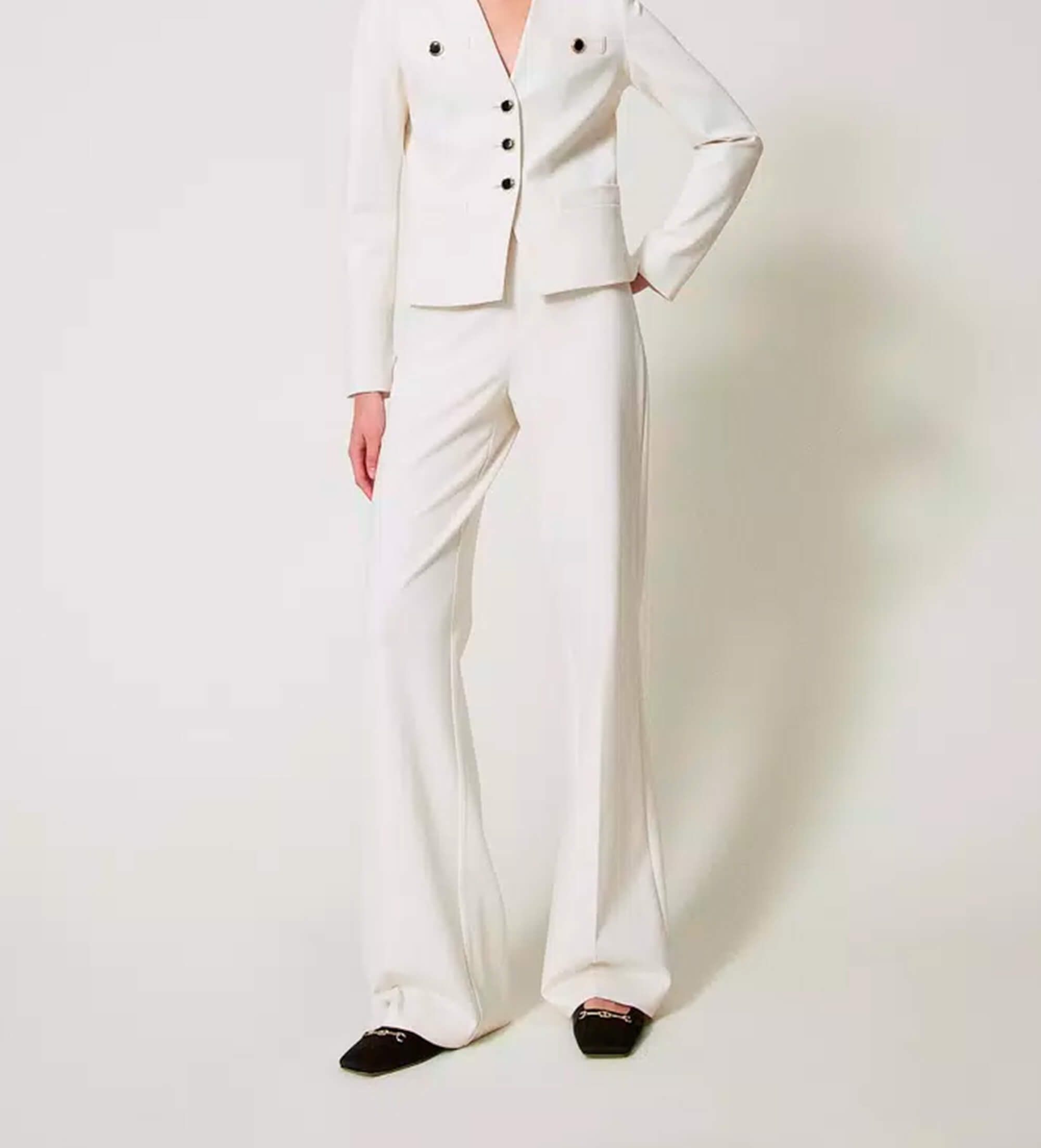 Twinset für Damen. 251TP2132 Weit geschnittene Hose mit Schmuckknöpfen weiß (40), Lässig, Polyamid