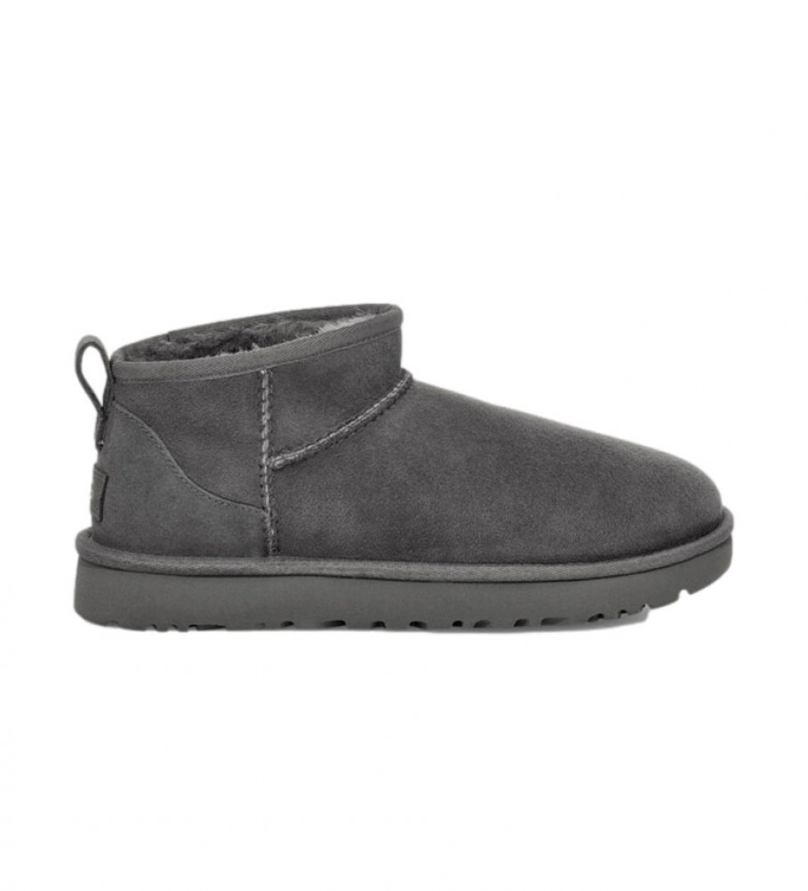 UGG für Damen. 1116109 Klassische Ultra Mini Lederstiefeletten grau (41), Wohnung, Lässig