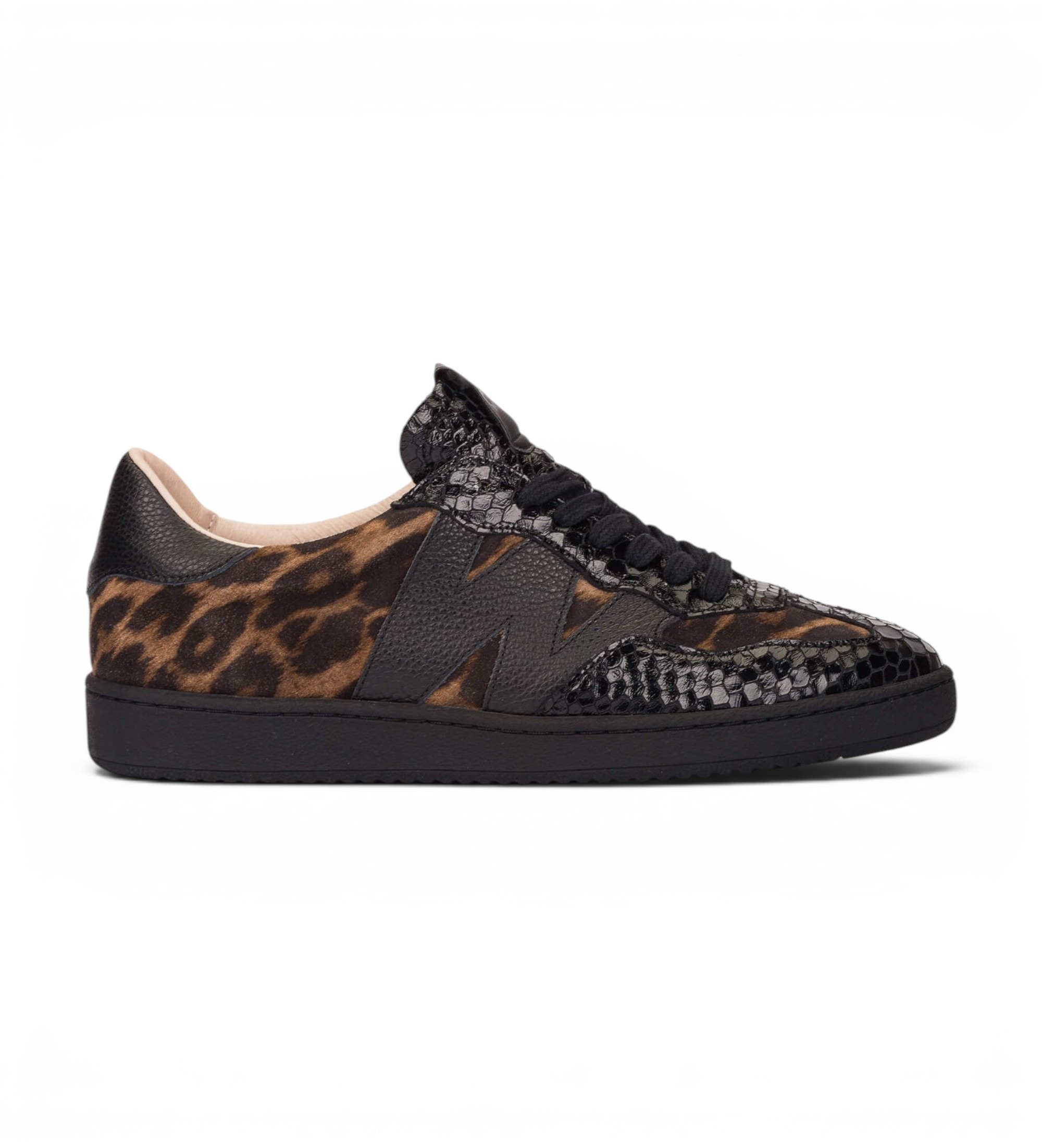 Wonders für Damen. AP-2010 Lai Ledersneaker schwarz (37), Wohnung, Schnürsenkel, Lässig, Tierdruck