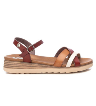 Xti para mujer. 142848 Sandalias 142848 marrón (36), Plano, Hebilla, Casual
