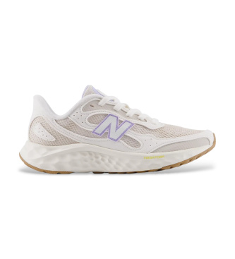 New Balancevoor vrouwen. WARISV4_RU Trainers Fresh Foam Arishi v4 wit (42.5 D), Plat, Veters, Casual, Sportief, Meerdere sporten