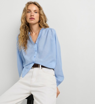 Blus Jennias