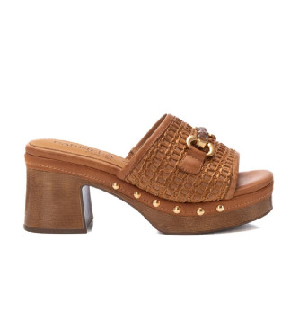 Carmela para mujer. 16233402-CAMEL Zuecos de tacón 162334 marón (37), Marrón, 5 a 8cm, Ninguno, Casual