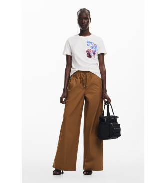 Desigualvoor vrouwen. 25SWTK48 T-shirt ontworpen door Mr. Christian Lacroix
wit (S), Casual, Katoen, Korte mouwen