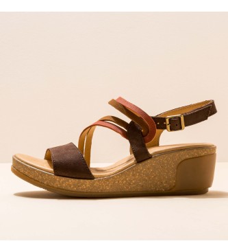 EL NATURALISTA para mujer. Sandalias de piel Pleasant Brown Mixed Leav