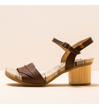 EL NATURALISTA para mujer. Sandalias de piel Pleasant Brown Deba marrÃ