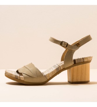 EL NATURALISTA para mujer. Sandalias de piel Pleasant Liquen Deba beig