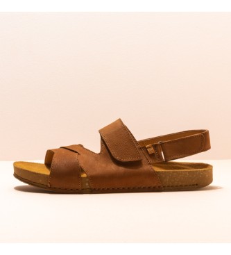 EL NATURALISTA. Sandalias de piel Pleasant Wood Balance camel