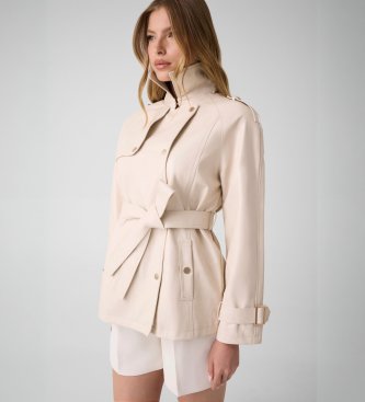 Marika kort trenchcoat i syntetläder