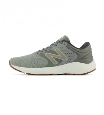 New Balance para hombre. Zapatillas 520v7 verde New Balance