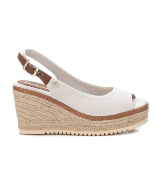 Refreshvoor vrouwen. 17154103-HIELO Sandalen 171541 gebroken wit (36), Stof, 5 tot 8 cm, Gesp, Casual