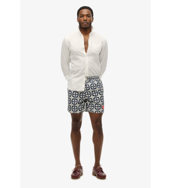 Superdry para hombre. M3010250A Bañador con estampado de mosaico de 43,2 cm azul (M), Beachwear, Poliéster Reciclado, Sostenible