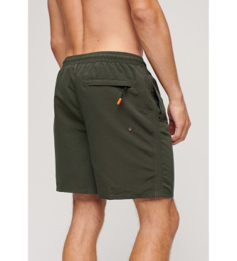 Superdry para hombre. M3010236A Bañador de material reciclado con gráfico deportivo verde (XXL), Beachwear, Sostenible, Poliéster reciclado 3