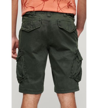 Superdry para hombre. M7110433A Pantalón Corto cargo Core verde 2