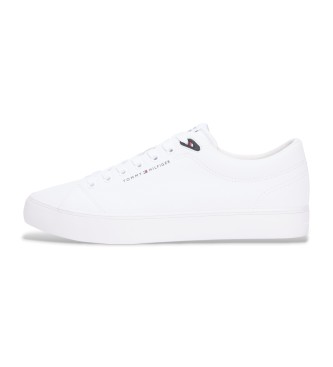 Tommy Hilfiger para hombre. FM0FM05511 Zapatillas de malla con logo bordado blanco 2