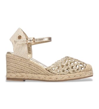 Xti para mujer. 14533901-ORO Alpargatas 145339 dorado (36), Tela, 5 a 8cm, Hebilla, Casual, Deportivo