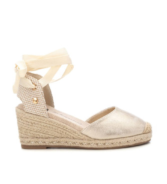 Xti para mujer. 14384108-ORO Sandalias de piel 143841 dorado (40), 5 a 8cm, Ante, Cordones, Casual